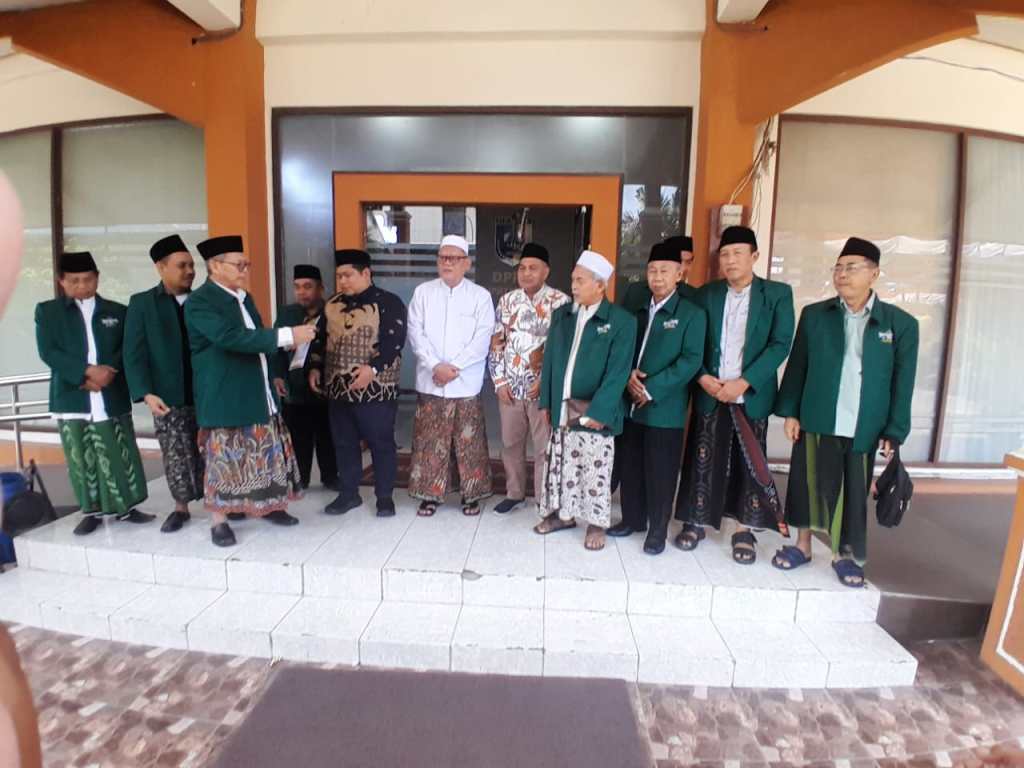 DPRD dan PCNU Demak Sepakat Pertahankan 6 Hari&nbsp;Sekolah