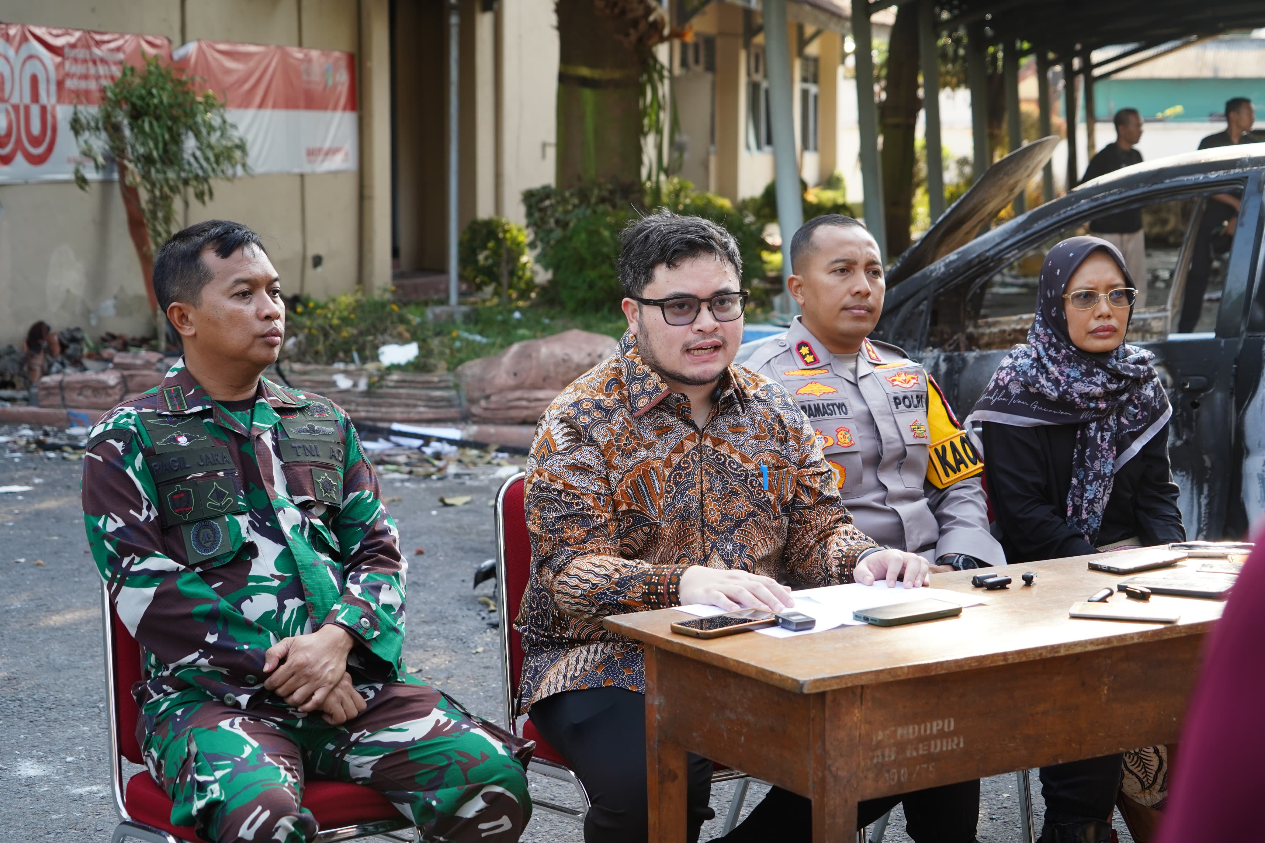 Kantor Pemerintahan Lumpuh, Mas Dhito Tekankan Pelayanan Publik Tetap Berjalan