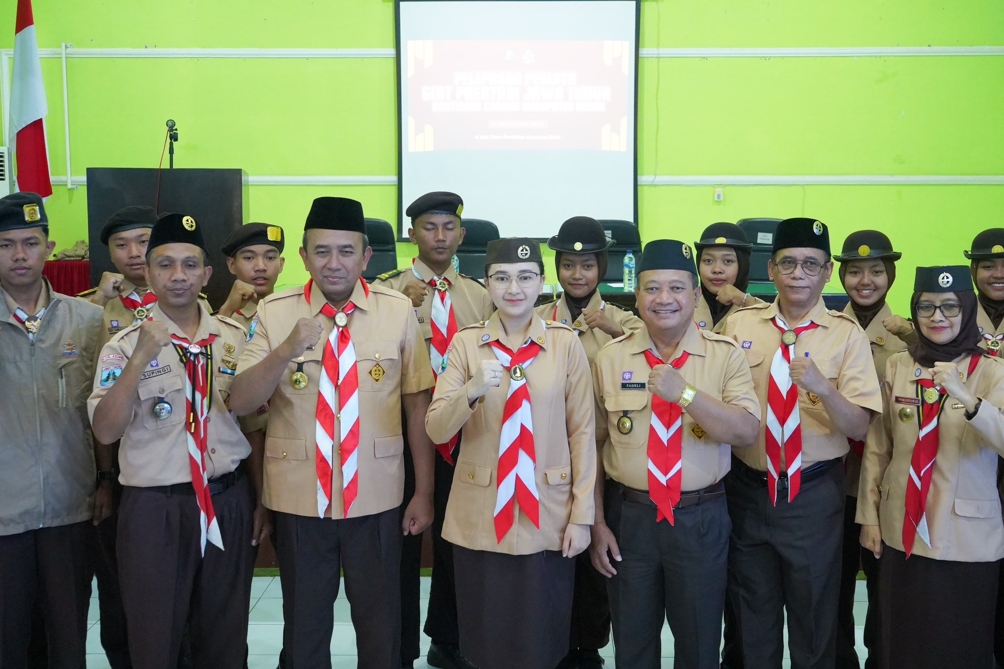 Beri Wadah Generasi Muda Pramuka Bertumbuh, Mbak Cicha Berangkatkan 20 Kontingen Giat Prestasi 2025