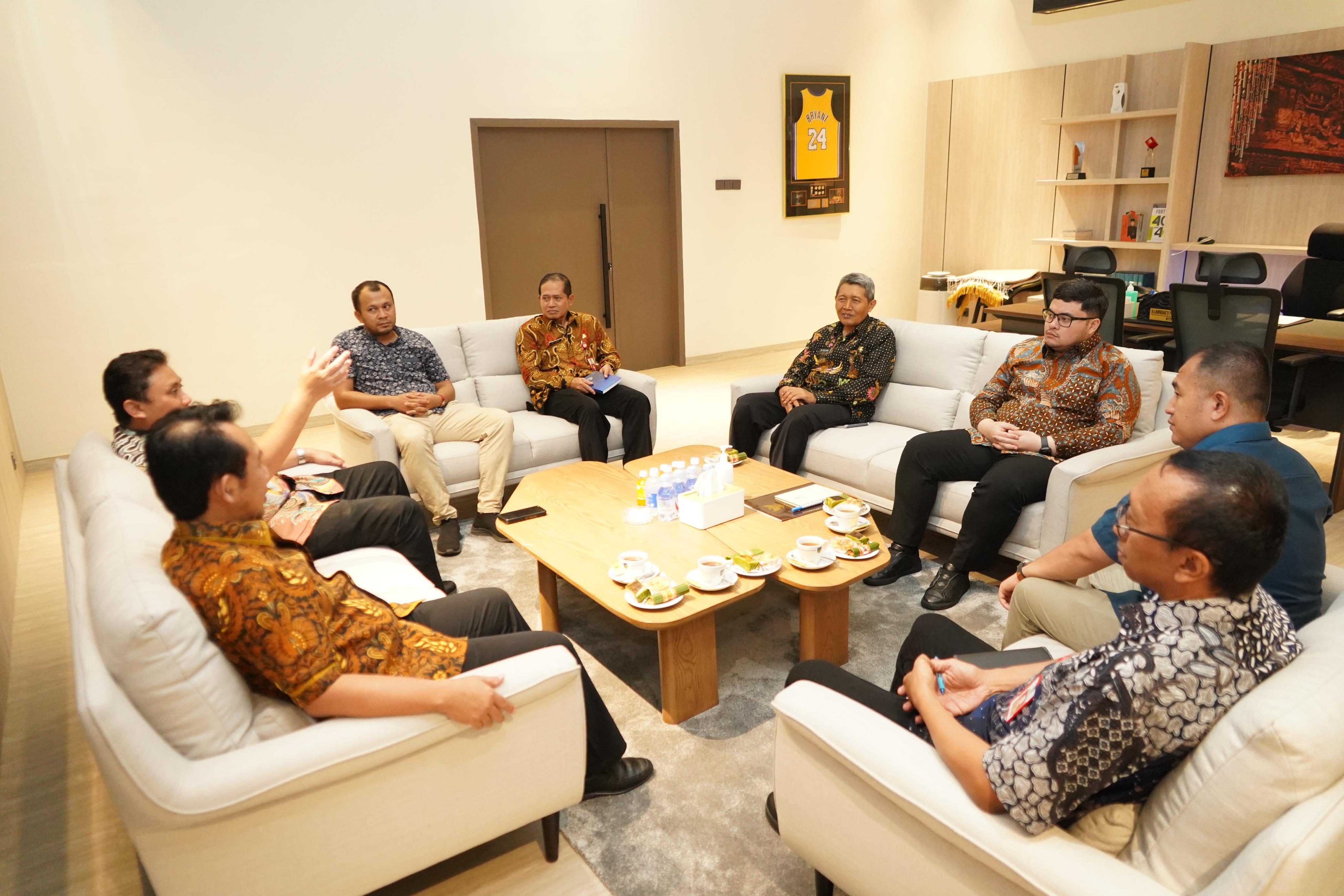 Mas Dhito Sambut Baik Sosialisasi Kredit Program Perumahan di Kabupaten Kediri
