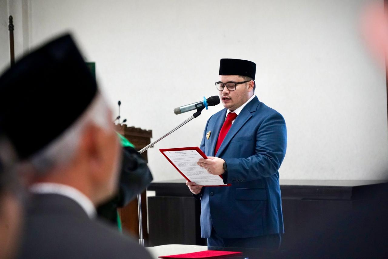 Lantik Lima Pejabat, Mas Dhito Berharap Kekosongan Jabatan Kadis Segera Terisi