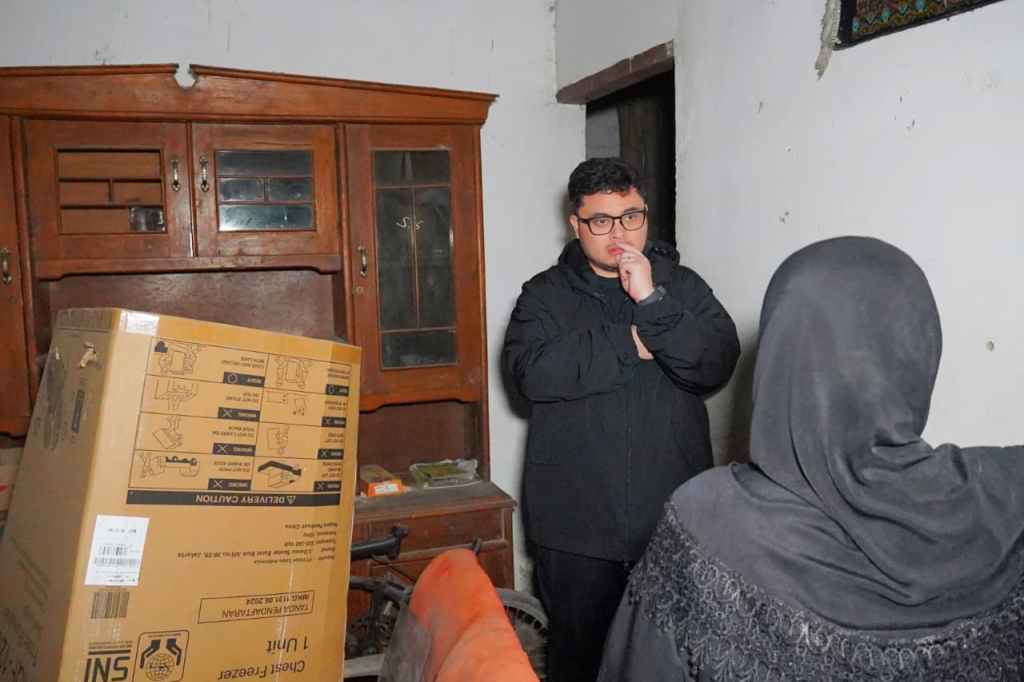 Momen Mas Dhito Kulineran di Pasar Wates, Larisi Dagangan Hingga Tengok Rumah&nbsp;Pedagang